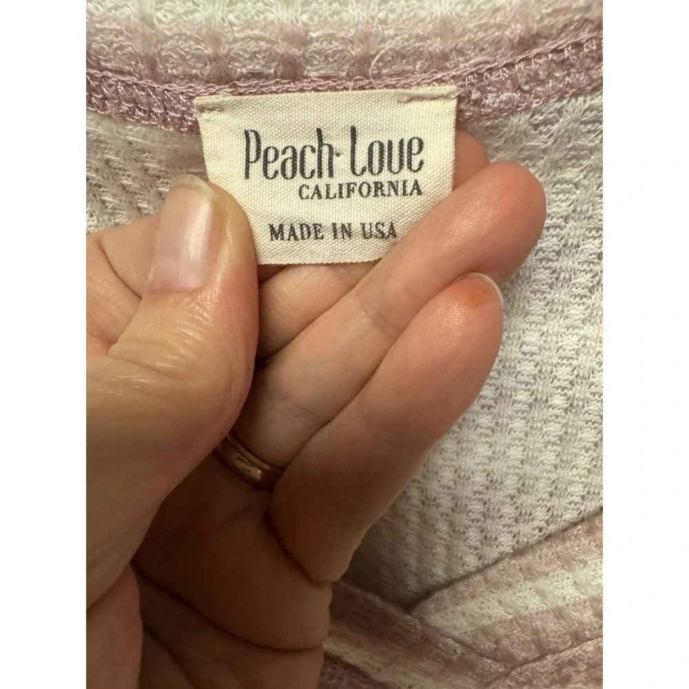 Peach Love California Women's Drop Shoulder Waffle‎ Knit Oversized V Neck Size M